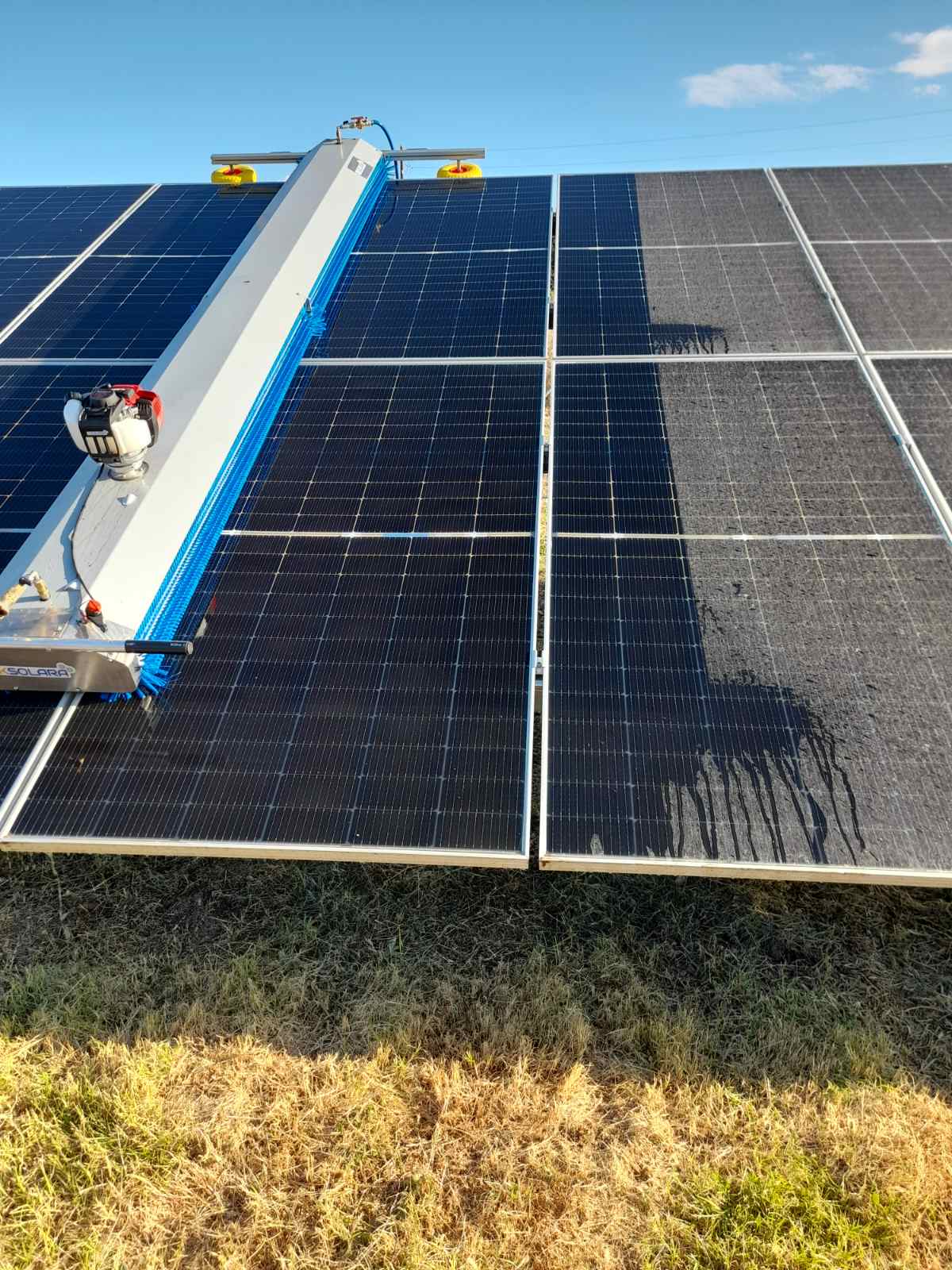 solar panel wash with brush
